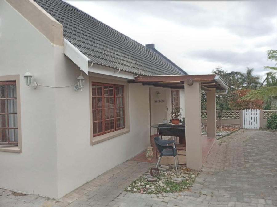 3 Bedroom Property for Sale in Denneoord Western Cape